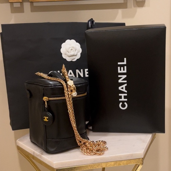 CHANEL Handbags - CHANEL COCO MARK MATTELLASSE LEATHER VANITY BAG TO CROSS BODY